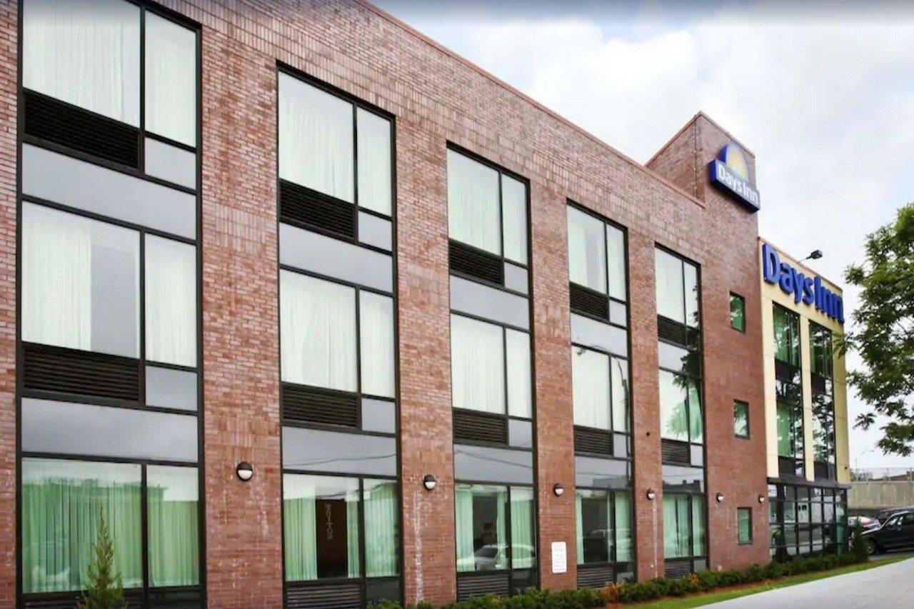 Days Inn Bronx Ню Йорк Екстериор снимка
