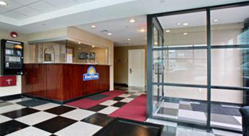 Days Inn Bronx Ню Йорк Интериор снимка